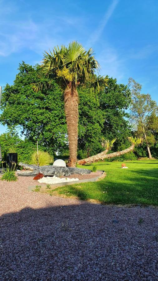 Bed and Breakfast Le Coup De Foudre Le Molay-Littry Экстерьер фото