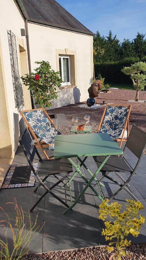 Bed and Breakfast Le Coup De Foudre Le Molay-Littry Экстерьер фото